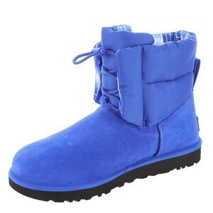 UGG® Classic Maxi Women's NWOB as is